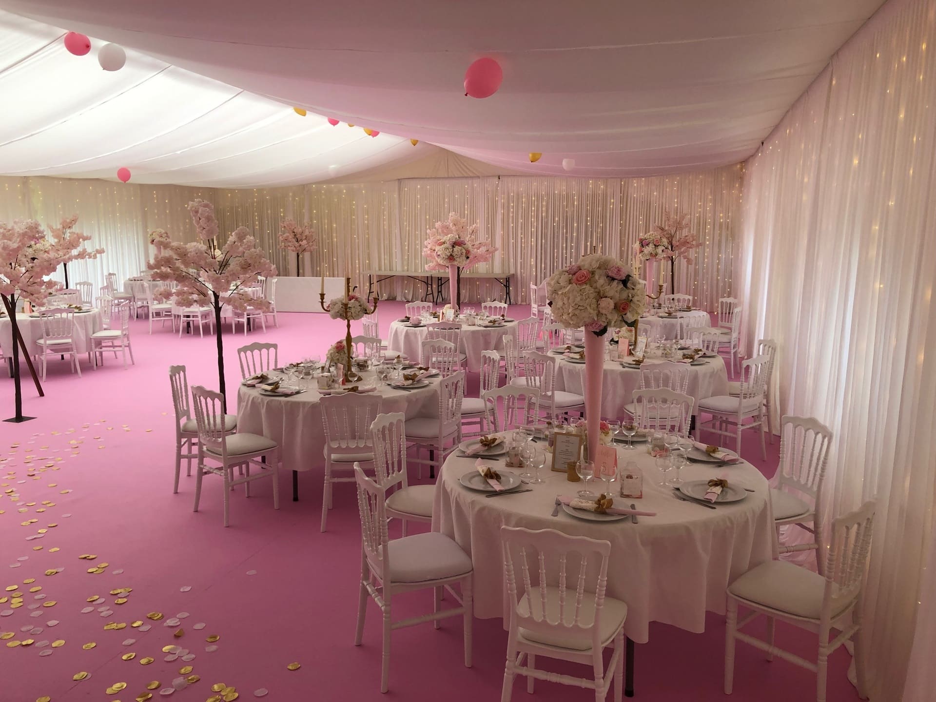 Salle de restauration d'un mariage